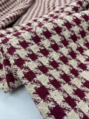 Tweed Special - Classic Houndstooth Wineberry