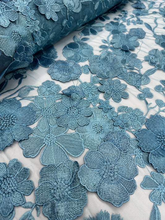 Summer Gardenia Lace - ice blue