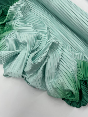 Silky Pleated Ombré - Green Mint